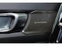 Volvo EX40 Extended Range Plus 82 kWh - IntelliSafe Assist & Surround - Harman/Kardon audio - Parkeercamera achter - Verwarmde voorstoelen & stuur - Parkeersensoren voor & achter - Draadloze tel. lader - Inklapbare trekhaak - 19' LMV