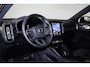 Volvo EX40 Extended Range Plus 82 kWh - IntelliSafe Assist & Surround - Harman/Kardon audio - Parkeercamera achter - Verwarmde voorstoelen & stuur - Parkeersensoren voor & achter - Draadloze tel. lader - Inklapbare trekhaak - 19' LMV