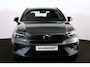 Volvo EX40 Extended Range Plus 82 kWh - IntelliSafe Assist & Surround - Harman/Kardon audio - Parkeercamera achter - Verwarmde voorstoelen & stuur - Parkeersensoren voor & achter - Draadloze tel. lader - Inklapbare trekhaak - 19' LMV