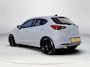 Mazda 2 1.5 e-SkyActiv-G 90 Homura | Apple Carplay/Android Auto | Climate control | Achteruitrijcamera | Stoel/stuurverwarming | Lichtmetalen velgen |
