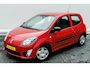 Renault Twingo 1.2-16V 77 PK Authentique | Ned Auto van 1 e EIGN | 20.853 KM | UNIEK | MEENEEMPRIJS | | Radio Cd | ABS | Stuurbekrachtiging | centrale vergrendeling met afstandsbediening |