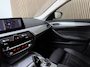 BMW 5-Serie Touring 520i High Executive Automaat Navigatie full map / Lederen interieur / Camera / Elektrische stoelen / etc..