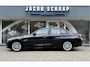 BMW 3-Serie 320e PHEV / Camera / Leder / Carplay / Sensoren / Cruise /