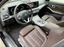 BMW 3-Serie 320e PHEV / Camera / Leder / Carplay / Sensoren / Cruise /