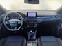 Ford Focus EcoBoost Hybrid ST Line Business | Trekhaak Afneembaar | All-Season | 18-inch | Stoelverwarming | Camera | Keyless Entry | 100% dealeronderhouden |
