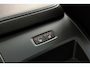 Volvo XC60 2.0 T6 Plug-in hybrid AWD Ultimate Bright | Panoramisch schuif-/ kanteldak | Harman Kardon | 360 graden camera | Trekhaak, inklapbaar | Stoel-/ stuurwielverwarming | Extra getint glas | Elektrisch verstelbare voorstoelen met geheugenfunctie | 21 inch. lichtmetalen velgen | Pilot assist | Keyless entry | BLIS | Apple carplay/ Android auto