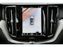 Volvo XC60 2.0 T6 Plug-in hybrid AWD Ultimate Bright | Panoramisch schuif-/ kanteldak | Harman Kardon | 360 graden camera | Trekhaak, inklapbaar | Stoel-/ stuurwielverwarming | Extra getint glas | Elektrisch verstelbare voorstoelen met geheugenfunctie | 21 inch. lichtmetalen velgen | Pilot assist | Keyless entry | BLIS | Apple carplay/ Android auto
