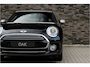 MINI Clubman 1.5 Cooper Chili Aut. | Navigatie | Half Leder | LED | PDC | 17"LM | Midnight Black