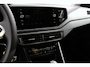 Volkswagen Polo 1.0 TSI DSG R-Line Panorama dak Navigatie App Connect Climate Control Parkeer sensoren Camera Cruise control adaptive Lichtmetalen velgen