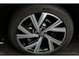 Volkswagen Polo 1.0 TSI DSG R-Line Panorama dak Navigatie App Connect Climate Control Parkeer sensoren Camera Cruise control adaptive Lichtmetalen velgen