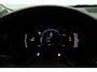 Toyota Yaris 1.5 Hybrid 115 Dynamic | Dodehoekdetectie | Stoel / Stuurverwarming | Parkeersensoren Voor en Achter |