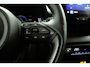 Toyota Yaris 1.5 Hybrid 115 Dynamic | Dodehoekdetectie | Stoel / Stuurverwarming | Parkeersensoren Voor en Achter |