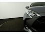 Toyota Yaris 1.5 Hybrid 115 Dynamic | Dodehoekdetectie | Stoel / Stuurverwarming | Parkeersensoren Voor en Achter |