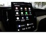 Volvo XC60 T6 Plug-in hybrid AWD Ultra Dark | Luchtvering | Panoramadak | Trekhaak | Verwarmbare voorstoelen, achterbank en stuurwiel | Head-up display | Premium audio by Harman Kardon | 360 graden camera |