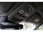 Volvo XC60 T6 Plug-in hybrid AWD Ultra Dark | Luchtvering | Panoramadak | Trekhaak | Verwarmbare voorstoelen, achterbank en stuurwiel | Head-up display | Premium audio by Harman Kardon | 360 graden camera |