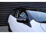 Mitsubishi Space Star 1.0 Cool+ Bi-Tone 'Black over White' Pearl White met een Attitude Black dak