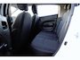 Mitsubishi Space Star 1.0 Cool+ Bi-Tone 'Black over White' Pearl White met een Attitude Black dak