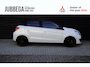 Mitsubishi Space Star 1.0 Cool+ Bi-Tone 'Black over White' Pearl White met een Attitude Black dak