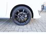 Mitsubishi Space Star 1.0 Cool+ Bi-Tone 'Black over White' Pearl White met een Attitude Black dak