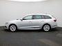 Skoda Octavia Combi 1.5 e-TSI Business Edition | Automaat | Panoramadak | Trekhaak | Virtual cockpit | Stoel verwarming | Navigatie | Apple CarPlay / Android Auto | Lichtmetalen velgen | Parkeersensoren | Keyless Start | Cruise control