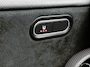Mercedes-Benz A-klasse 250 e AMG Nightpakket | Panoramadak | Trekhaak | Alarm | Sfeerverlichting | Keyless Go | Stuur en Stoelverwarming | CarPlay | Inclusief 24 maanden Mercedes-Benz Certified garantie voor Europa.