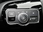 Mercedes-Benz A-klasse 250 e AMG Nightpakket | Panoramadak | Trekhaak | Alarm | Sfeerverlichting | Keyless Go | Stuur en Stoelverwarming | CarPlay | Inclusief 24 maanden Mercedes-Benz Certified garantie voor Europa.