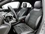 Mercedes-Benz A-klasse 250 e AMG Nightpakket | Panoramadak | Trekhaak | Alarm | Sfeerverlichting | Keyless Go | Stuur en Stoelverwarming | CarPlay | Inclusief 24 maanden Mercedes-Benz Certified garantie voor Europa.