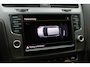 Volkswagen Golf 1.6 TDI Highline BlueMotion Parkeersensoren/Apple carpley/Navigatie/Lichtmetalen velgen/LED/Sportstoelen/Multifunctioneel stuurwiel/Elektrische ramen/Elektrisch verstelbare spiegels.