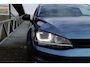 Volkswagen Golf 1.6 TDI Highline BlueMotion Parkeersensoren/Apple carpley/Navigatie/Lichtmetalen velgen/LED/Sportstoelen/Multifunctioneel stuurwiel/Elektrische ramen/Elektrisch verstelbare spiegels.