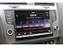 Volkswagen Golf 1.6 TDI Highline BlueMotion Parkeersensoren/Apple carpley/Navigatie/Lichtmetalen velgen/LED/Sportstoelen/Multifunctioneel stuurwiel/Elektrische ramen/Elektrisch verstelbare spiegels.