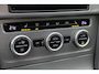 Volkswagen Golf 1.6 TDI Highline BlueMotion Parkeersensoren/Apple carpley/Navigatie/Lichtmetalen velgen/LED/Sportstoelen/Multifunctioneel stuurwiel/Elektrische ramen/Elektrisch verstelbare spiegels.