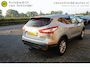 Nissan Qashqai 1.5 DCI BUSINESS EDITION CAMERA TREKHAAK NAVIGATIE STOELVERWARMING TREKHAAK PDC V+A 17INCH CLIMA BLUETOOTH