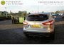 Nissan Qashqai 1.5 DCI BUSINESS EDITION CAMERA TREKHAAK NAVIGATIE STOELVERWARMING TREKHAAK PDC V+A 17INCH CLIMA BLUETOOTH