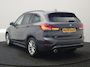 BMW X1 xDrive25e Advantage PHEV 221pk Dealer O.H | SOH 87,9% | Trekhaak Afn. | Adaptive Cruise | Head Up | Camera | Sportstoelen Memory & Verwarmd | Stuur Verwarmd | Sfeerverlichting | Navigatie | DAB | 17"L.M | Plug In Hybrid |