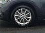 BMW X1 xDrive25e Advantage PHEV 221pk Dealer O.H | SOH 87,9% | Trekhaak Afn. | Adaptive Cruise | Head Up | Camera | Sportstoelen Memory & Verwarmd | Stuur Verwarmd | Sfeerverlichting | Navigatie | DAB | 17"L.M | Plug In Hybrid |