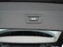 BMW X1 xDrive25e Advantage PHEV 221pk Dealer O.H | SOH 87,9% | Trekhaak Afn. | Adaptive Cruise | Head Up | Camera | Sportstoelen Memory & Verwarmd | Stuur Verwarmd | Sfeerverlichting | Navigatie | DAB | 17"L.M | Plug In Hybrid |