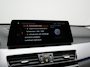 BMW X1 xDrive25e Advantage PHEV 221pk Dealer O.H | SOH 87,9% | Trekhaak Afn. | Adaptive Cruise | Head Up | Camera | Sportstoelen Memory & Verwarmd | Stuur Verwarmd | Sfeerverlichting | Navigatie | DAB | 17"L.M | Plug In Hybrid |