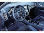 Volvo XC40 1.5 T5 Plug-in hybrid Ultimate Bright | Pano | Harman Kardon | 360 Camera | Trekhaak | Stoel en stuurwielverw. | ACC | Pilot Assist | Facelift | 20 Inch | LED | Memory