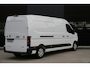 Renault Master E-Tech T35 L3H2 Advance Long Range 87 kWh 143pk - Navi - 1+1 - Camera - Betimmering - Stoelverwarming - Blind Spot - 270 GR deuren - Rijklaar