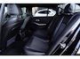 BMW 3-Serie 320i High Executive | 184 PK | Leder | Navigatie | Cruise control | Parkeersensoren | BMW 3-serie 320i High Executive met 2.0-liter viercilinder benzinemotor van 184 PK, luxe lederen bekleding en navigatiesysteem, voorzien van cruisecontrol, parkeersensoren en diverse comfort-