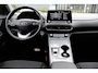 Hyundai Kona Electric EV Fashion 64 kWh Nederlandse auto/Apple carplay/Achteruitrijcamera/Head-up/Adaptieve cruise control/Lane assist/Dode hoek assistent/Parkeersensoren/Navigatie/DAB Radio