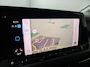 Volkswagen Golf 1.0 eTSI Active | Panoramadak | Trekhaak | Navigatie | Stoelverwarming |
