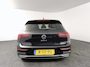 Volkswagen Golf 1.0 eTSI Active | Panoramadak | Trekhaak | Navigatie | Stoelverwarming |