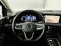 Volkswagen Golf 1.0 eTSI Active | Panoramadak | Trekhaak | Navigatie | Stoelverwarming |