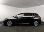 Volkswagen Golf 1.0 eTSI Active | Panoramadak | Trekhaak | Navigatie | Stoelverwarming |
