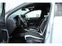 Volkswagen T-Roc 1.5 TSI 150pk DSG Sport Business R | Navigatie | Trekhaak | Stoelverwarming