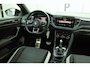 Volkswagen T-Roc 1.5 TSI 150pk DSG Sport Business R | Navigatie | Trekhaak | Stoelverwarming