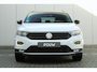 Volkswagen T-Roc 1.5 TSI 150pk DSG Sport Business R | Navigatie | Trekhaak | Stoelverwarming