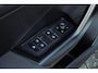Volkswagen T-Roc 1.5 TSI 150pk DSG Sport Business R | Navigatie | Trekhaak | Stoelverwarming