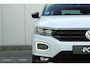 Volkswagen T-Roc 1.5 TSI 150pk DSG Sport Business R | Navigatie | Trekhaak | Stoelverwarming